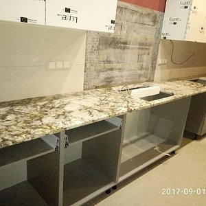 Гранит Арктик вайт