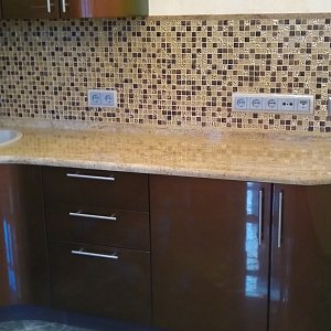 Столешница для кухни гранит Мадура голд